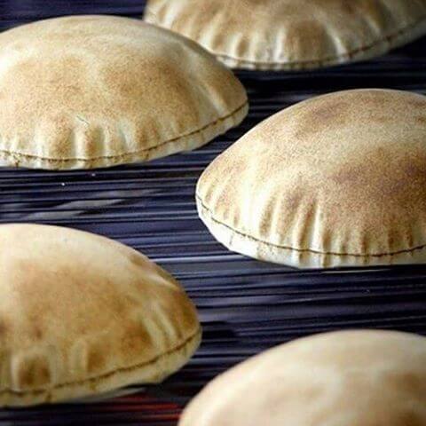 فوائد ومزايا الخبز الآلي ( الشامي اللبناني )